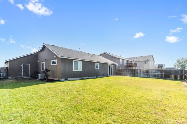Building Photo - Single Family Home In Airway Heights!!