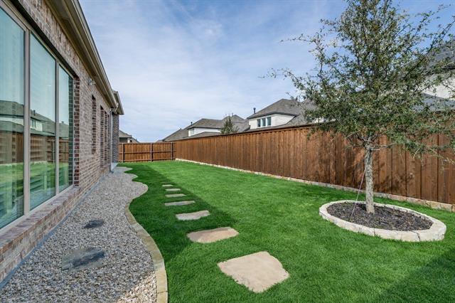 Building Photo - 2450 Kates Pl