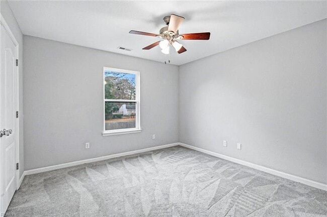 Building Photo - 1433 E Pembroke Ave