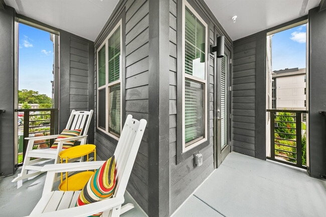 Building Photo - 11830 Buckfield Cir