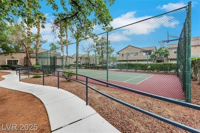 Building Photo - 2052 Jade Creek St