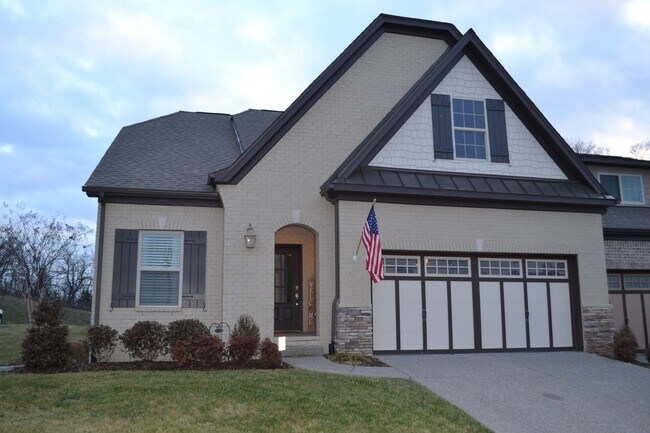 Building Photo - Beautiful Townhome Villa in Millstone Community