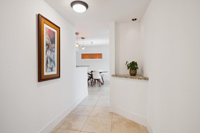 Building Photo - 1170 N Federal Hwy