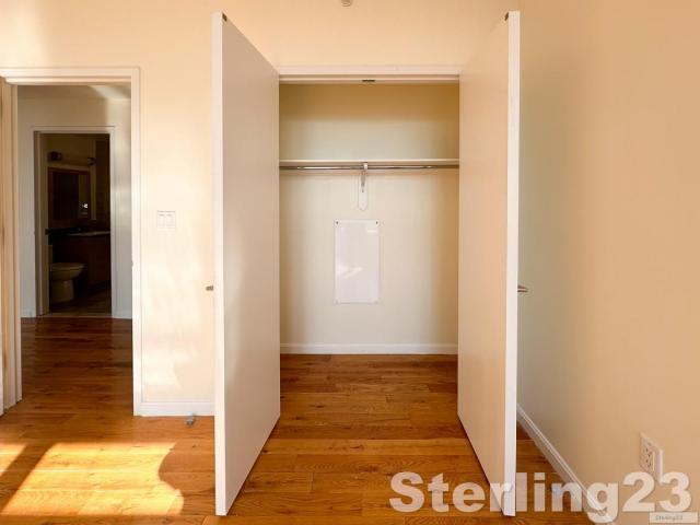 Building Photo - 1 bedroom in Queens NY 11106