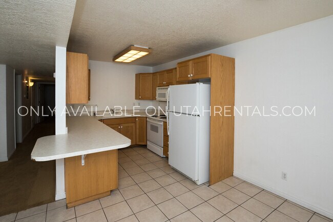 Building Photo - 1388 N 1300 W