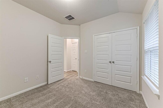 Building Photo - 17590 Rosette Grass Dr
