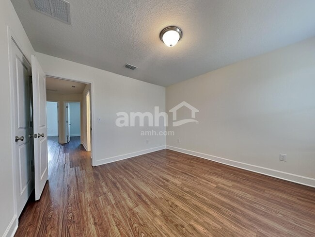 Building Photo - 3233 Bridge Haven Dr