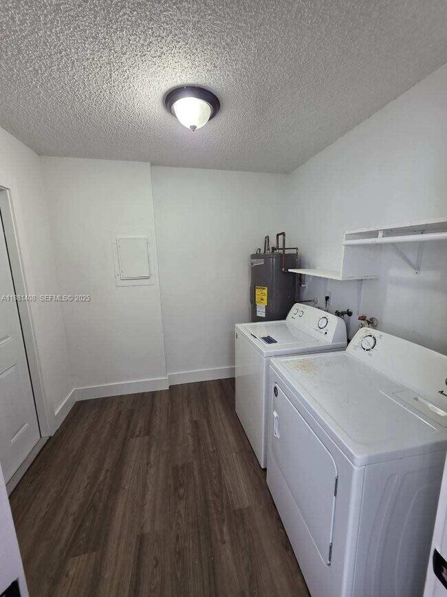 Building Photo - 11624 NW 17th Ave