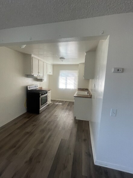 Building Photo - 38521 5th St E