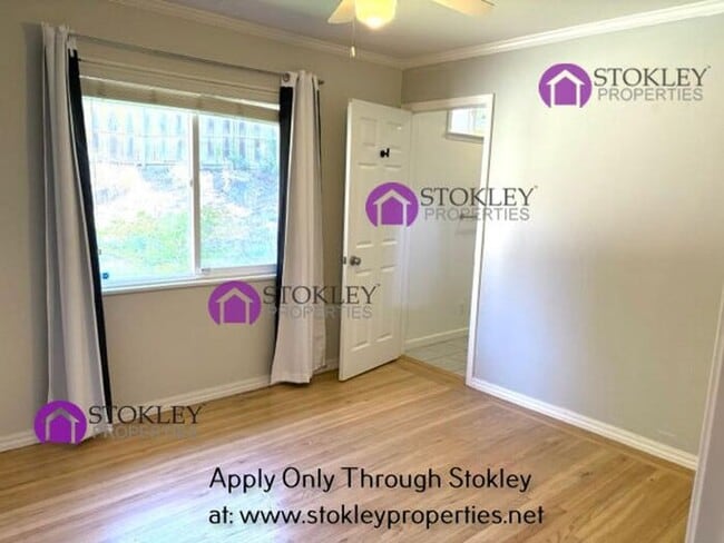 Building Photo - 231 Ivy Dr