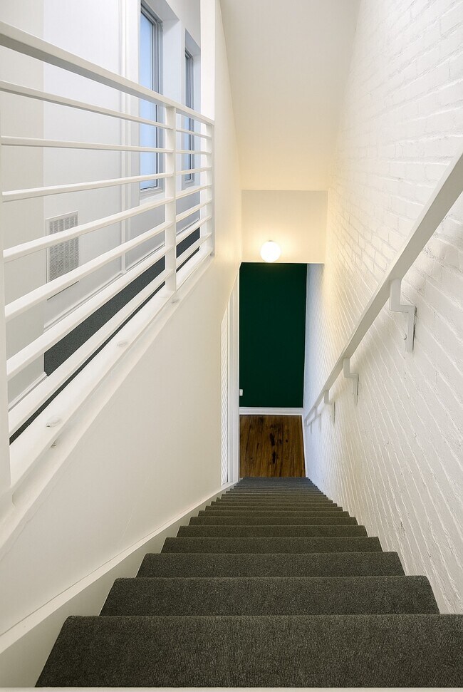 Building Photo - 101 Court St