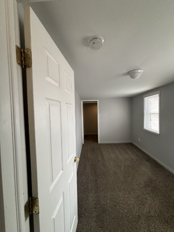 Building Photo - 1520 Fort Park Blvd