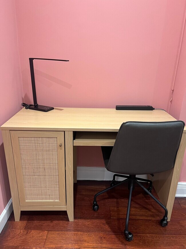 Building Photo - 138 E 37th St