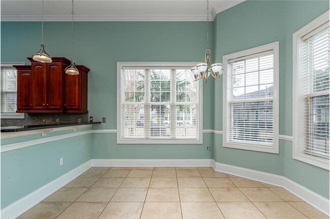 Building Photo - 205 Utopiate Ct