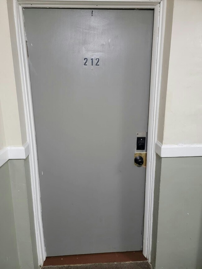 Building Photo - 13540 Superior Ave