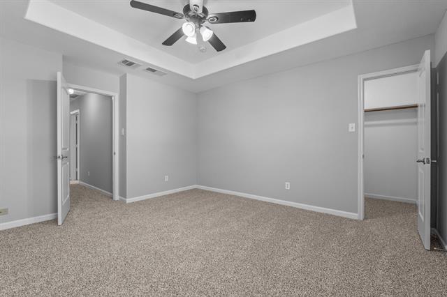 Building Photo - 920 Foxgrove Ln