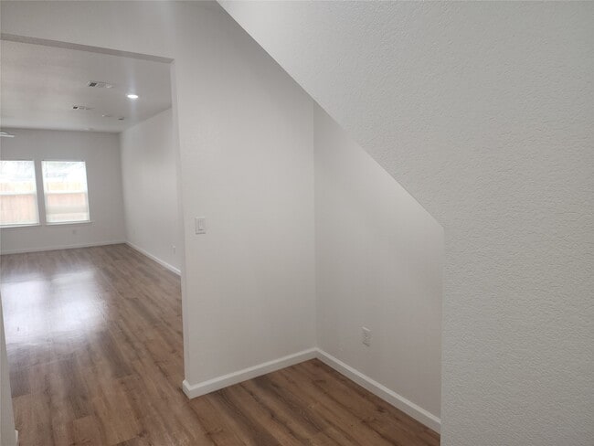 Building Photo - 6719 Roanoke St