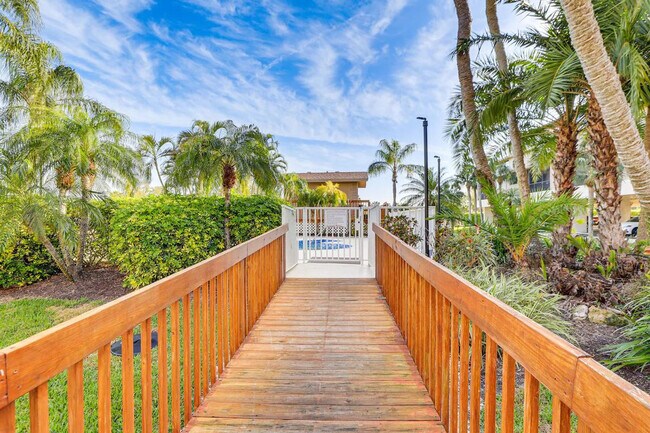 Building Photo - 12112 44th Ave W