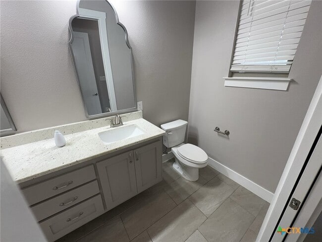 Building Photo - 5001 White Rose Dr