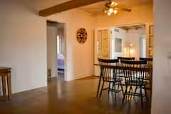 Building Photo - 1616 E 7th St