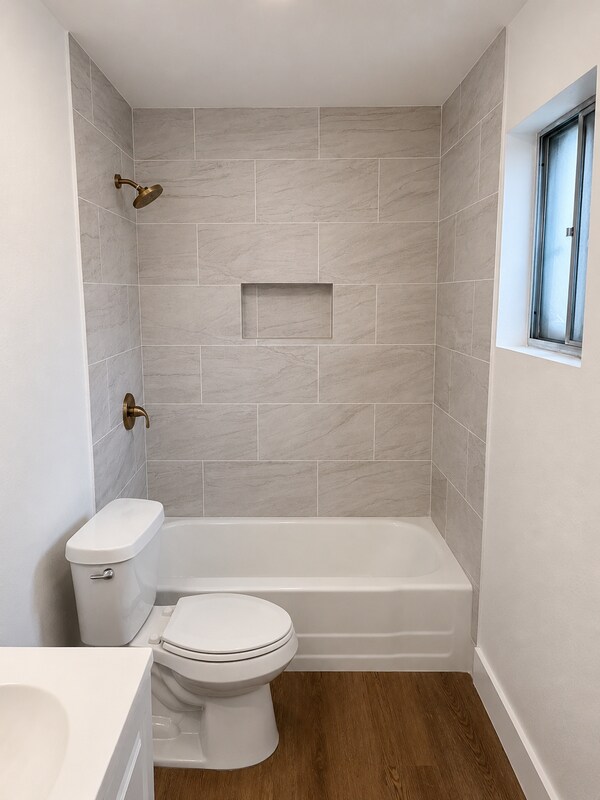 Building Photo - 2712 Oakcliff St