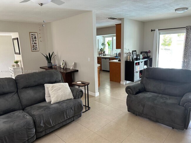 Building Photo - 10563 NW 4th St