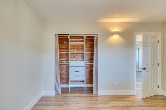 Building Photo - 3052 Eddy Cir