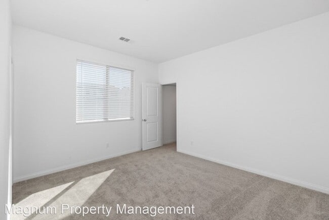 Building Photo - 7 br, 4.5 bath House - 32929 Hutton Way