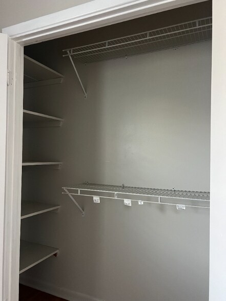 Building Photo - 1312 Hawkins St