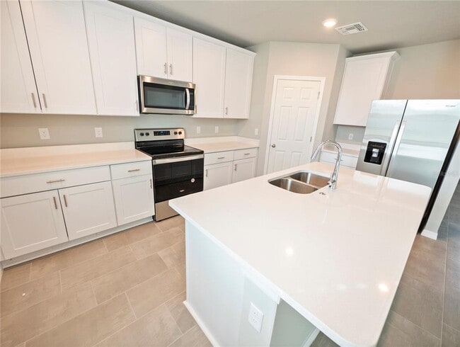 Building Photo - 5268 Sanders Oak Trl