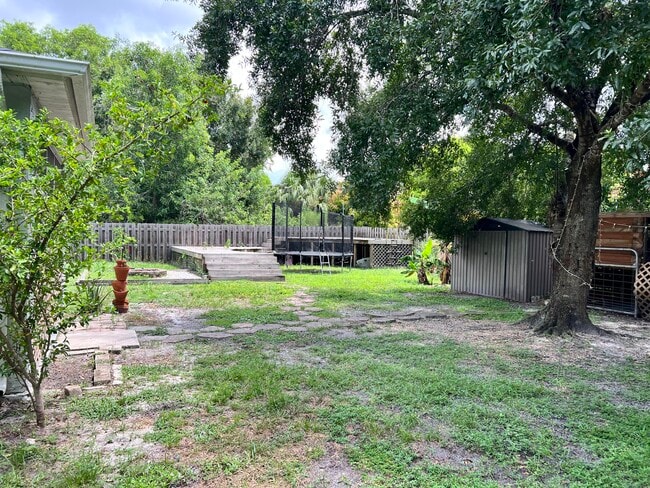 Building Photo - 5269 S Lovett Cir