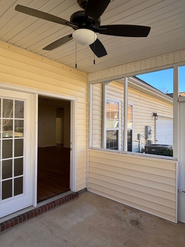 Building Photo - 3 bedroom 2.5 bath in Covington at Providence