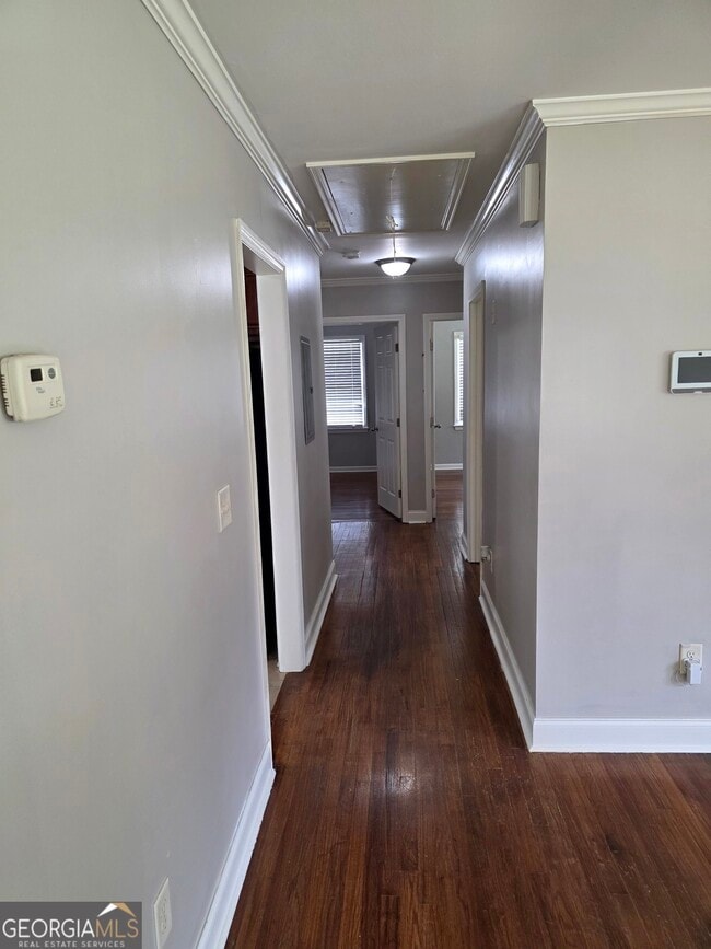 Building Photo - 1622 Venice Dr SE