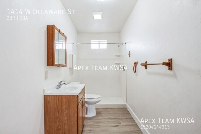 Building Photo - 1414 W Delaware St