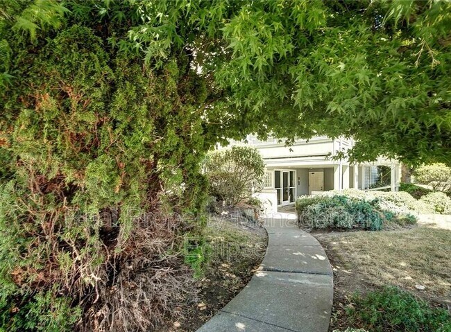 Building Photo - 2448 NW 59th St