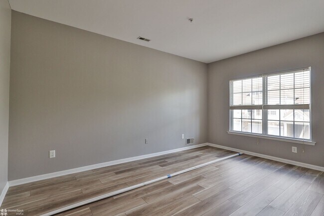 Building Photo - 2 bedroom condo at Country Classics at Morgan Hill