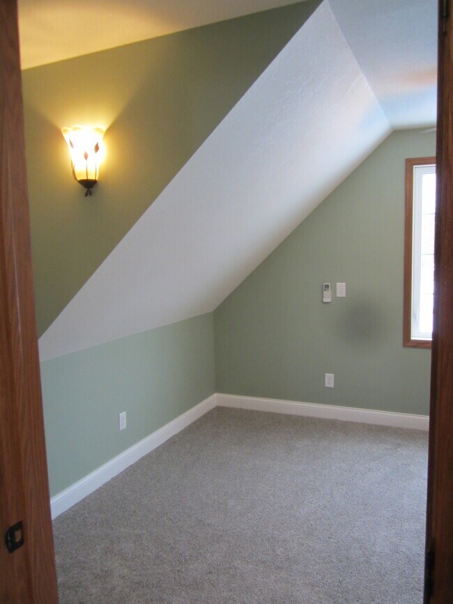 Bedroom #2 - 3622 Humboldt Ave N