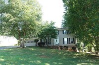 Building Photo - 1397 Brookcliff Dr
