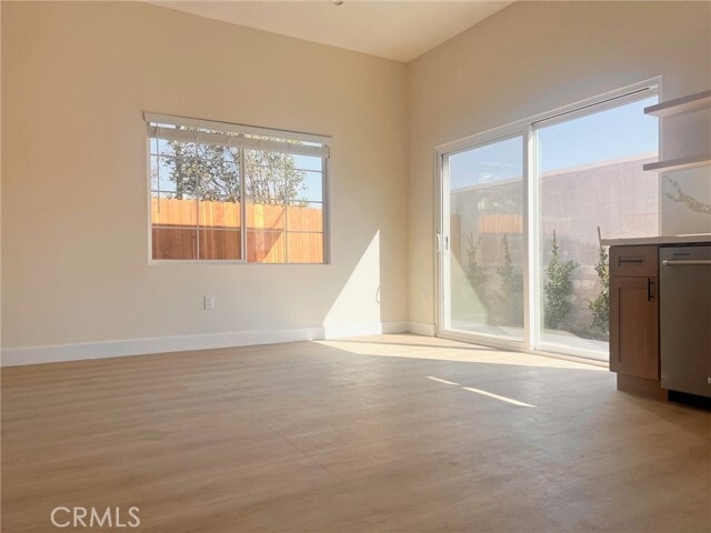 Building Photo - 1214 N Hidalgo Ave