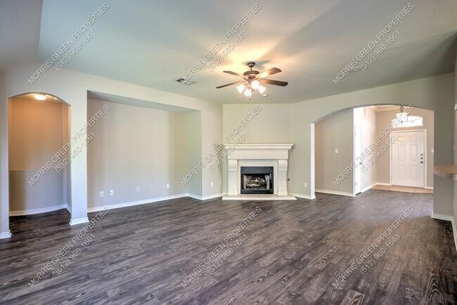 Building Photo - 138 Justin Leonard Dr