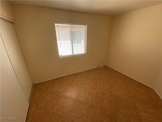 Building Photo - 3898 N Blue Wave Dr