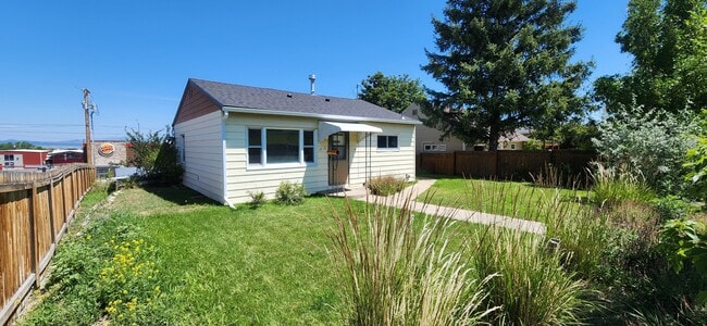 Primary Photo - 1220 Cannon St
