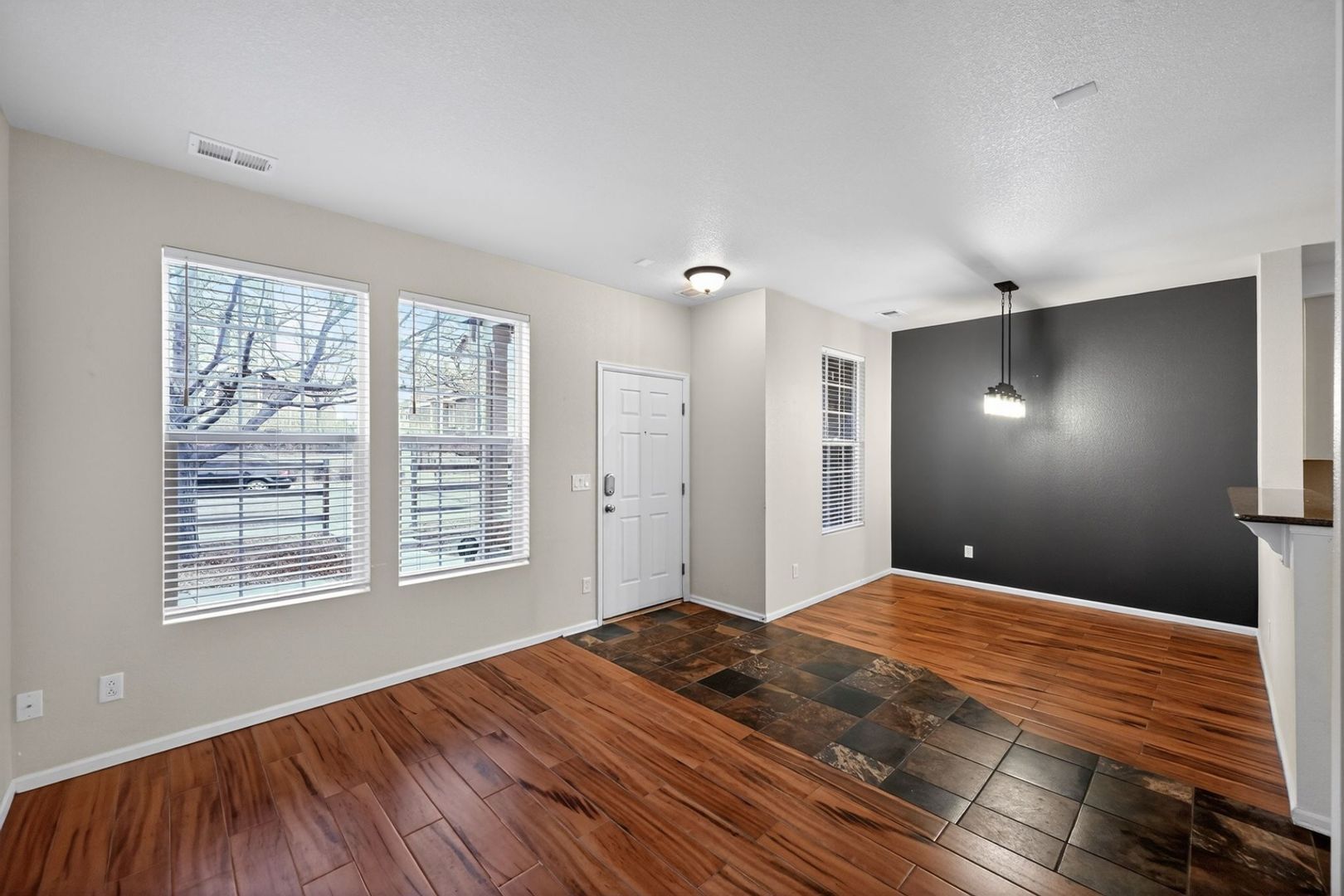 Building Photo - 12743 Leyden St