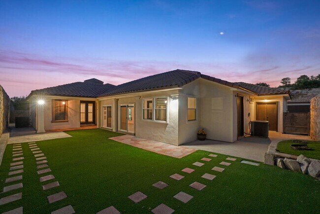 Building Photo - 6464 Snowheights Ct