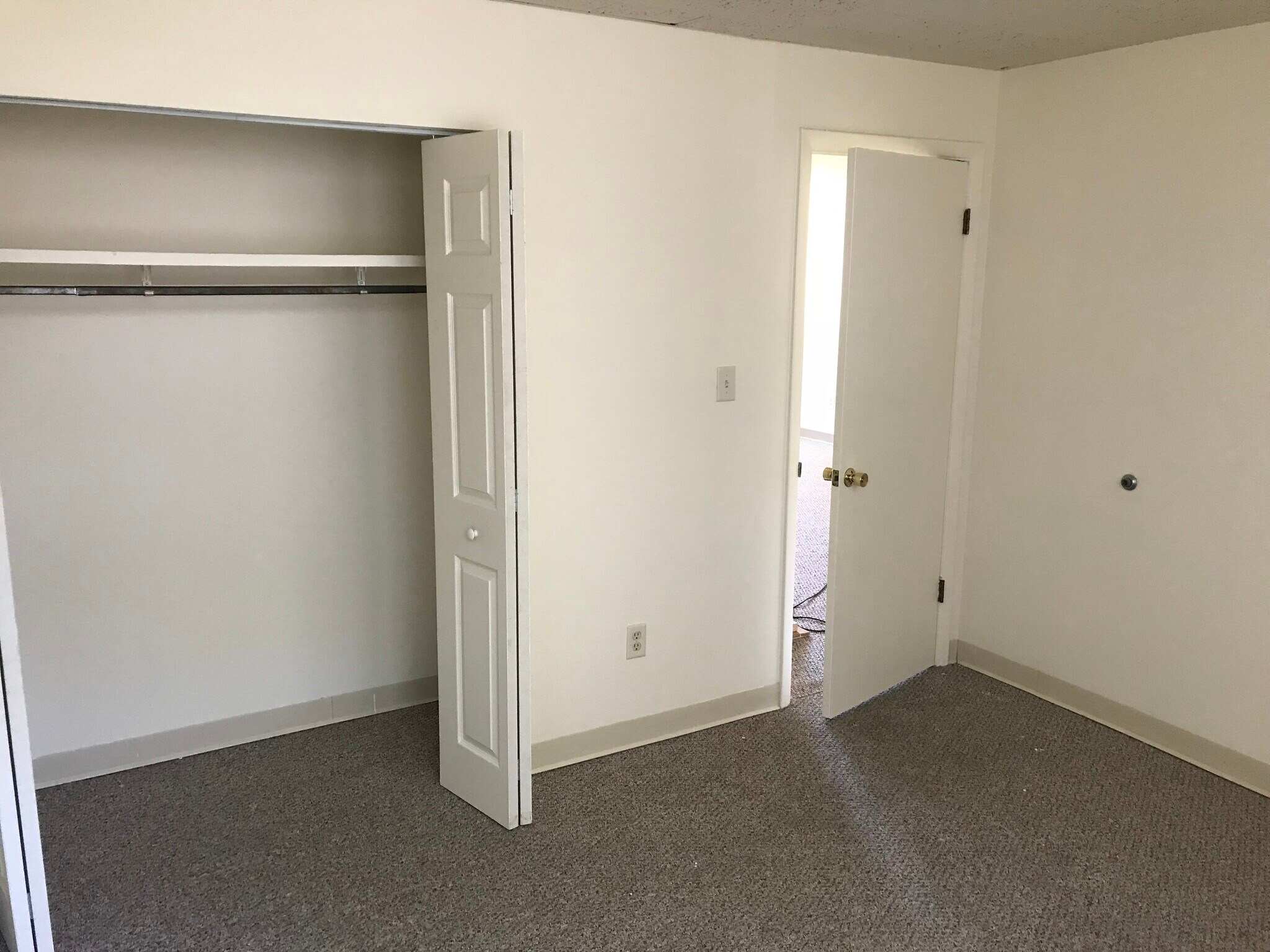 Building Photo - 181 Main St