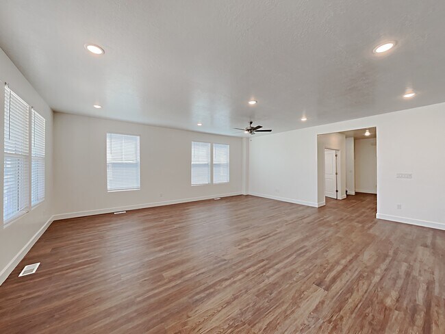 Building Photo - 6067 W Copperhawk Drive