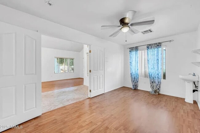 Building Photo - 1342 N McKenna Ln