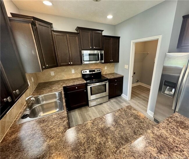 Building Photo - 2100 Feathercombe Court