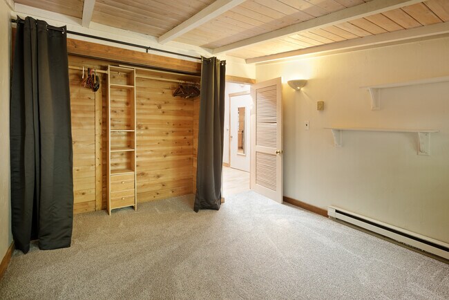 Building Photo - 311 Midland Ave