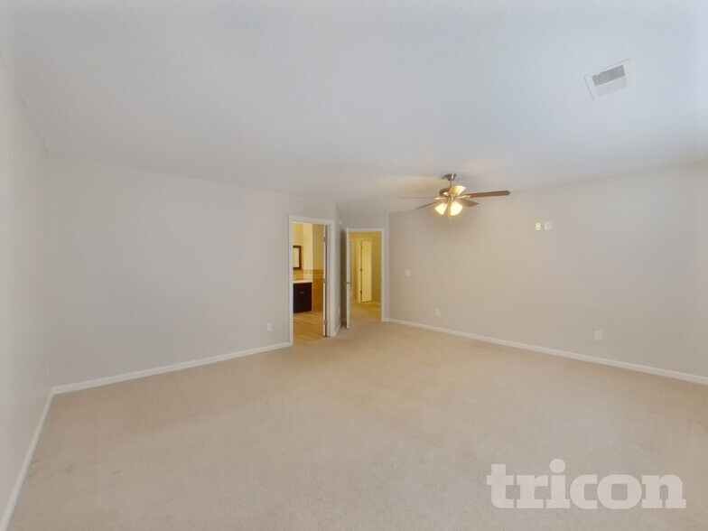 Building Photo - 237 Tea Olive Ave